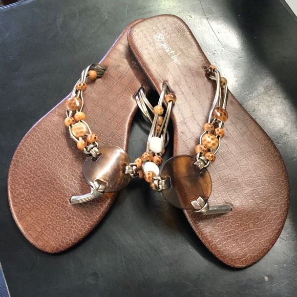 just be Shoes - EUC T-Strap Sandals